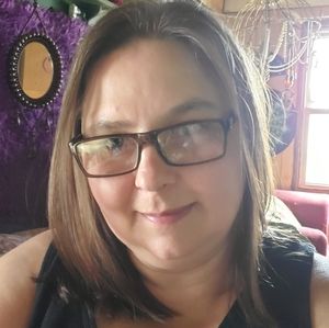 Meet your Posher, Meredith